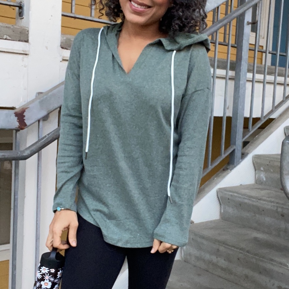 Sage green long sleeve hoodie shirt top, sz SM - Picture 14 of 16